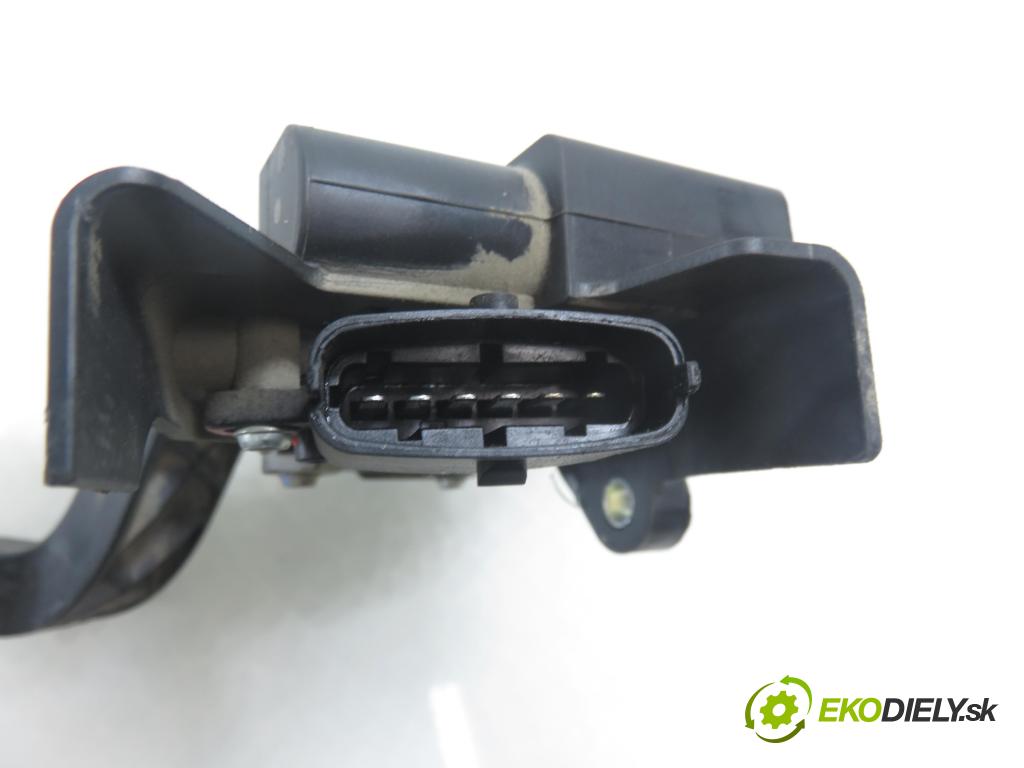 FIAT DUCATO Furgon (250_, 290_) FURGON 2010 74,00 100 Multijet 2.2 D - 4HV 2198,00 Potenciometer plynu 0280755049 ; 1349820080 (Potenciometer plynového pedálu)