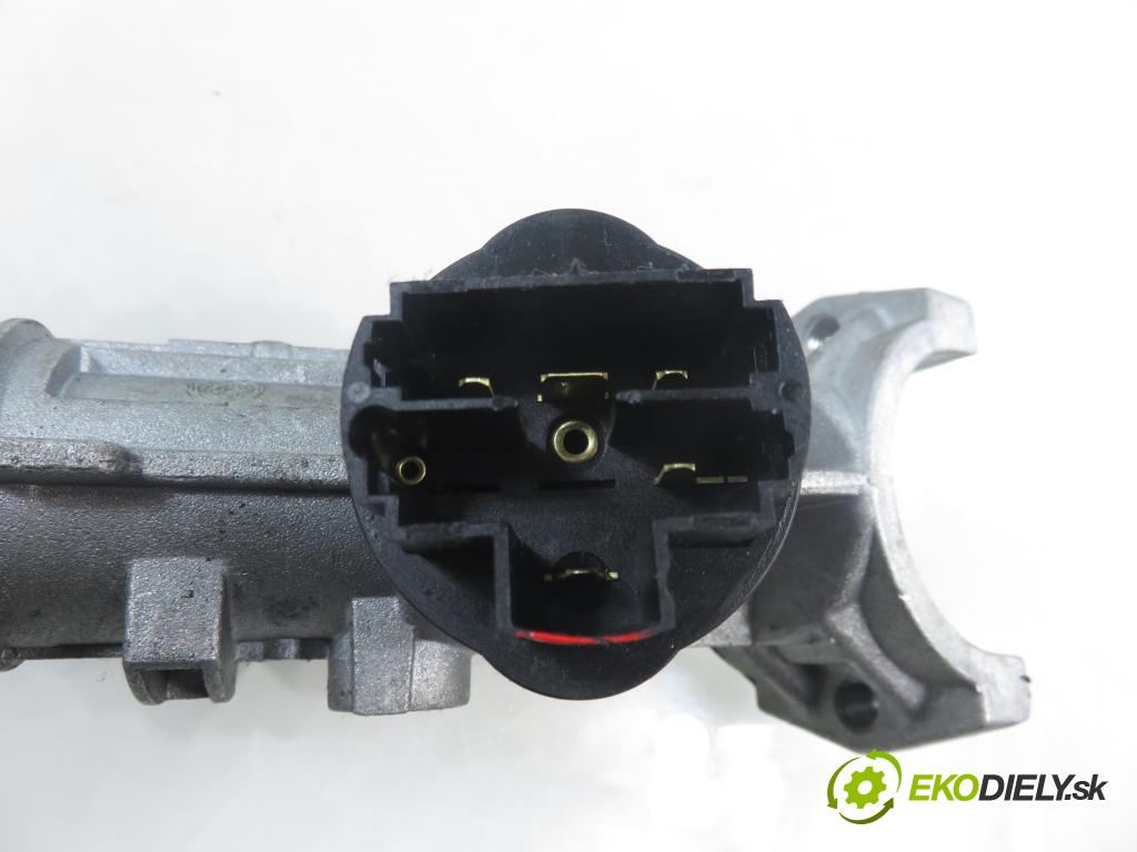 FIAT DUCATO Furgon (250_, 290_) FURGON 2010 74,00 100 Multijet 2.2 D - 4HV 2198,00 spinačka 010990013 (Spínacia skrinka)