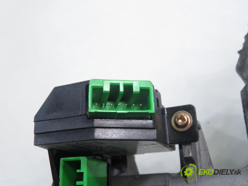 HONDA CIVIC VII Hatchback (EU, EP, EV) HB 2004 55,00 1.4 i 75 - D14Z6 1396,00 spinačka / zámky 25001031905A