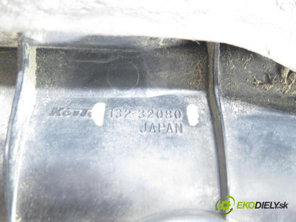 SUZUKI GRAND VITARA I (FT, HT) TERENOWY 2002 64,00 2.0 TD 87 4x4 - RF (MAZDA) 1998,00 Svetlo pravé zadné 13232080