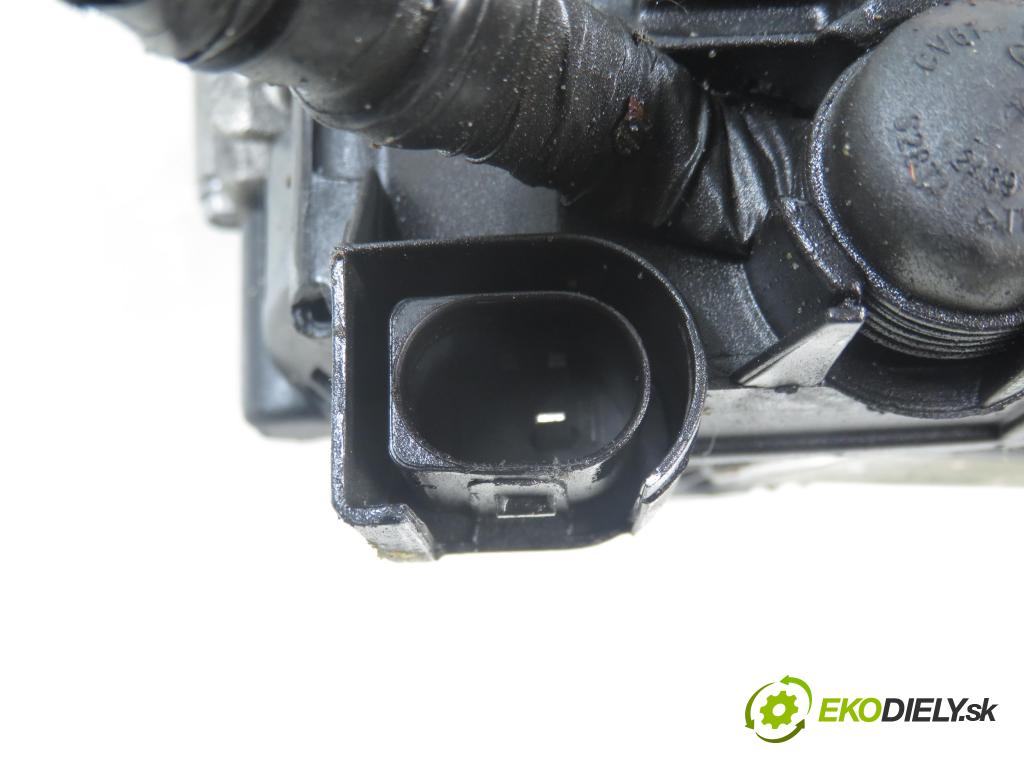 FORD FOCUS III HB 2016 77,00 1.6 Ti VCT 105 - IQDB 1596,00 Alternátor AV6N10300HA ; TG12C087 (Alternátor)