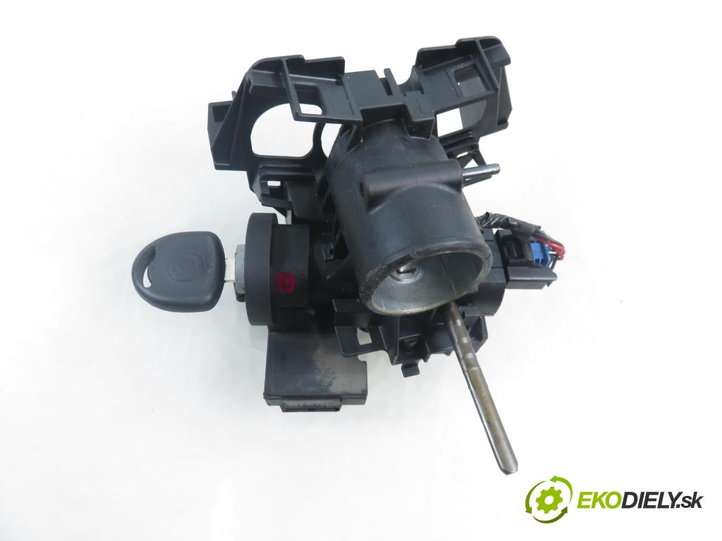 OPEL COMBO C KOMBIVAN 2002 48,00 1.7 DI 16V - Y 17 DTL 1686,00 spinačka 24413106 ; 5WK4763 ; 24445098 (Spínacia skrinka)