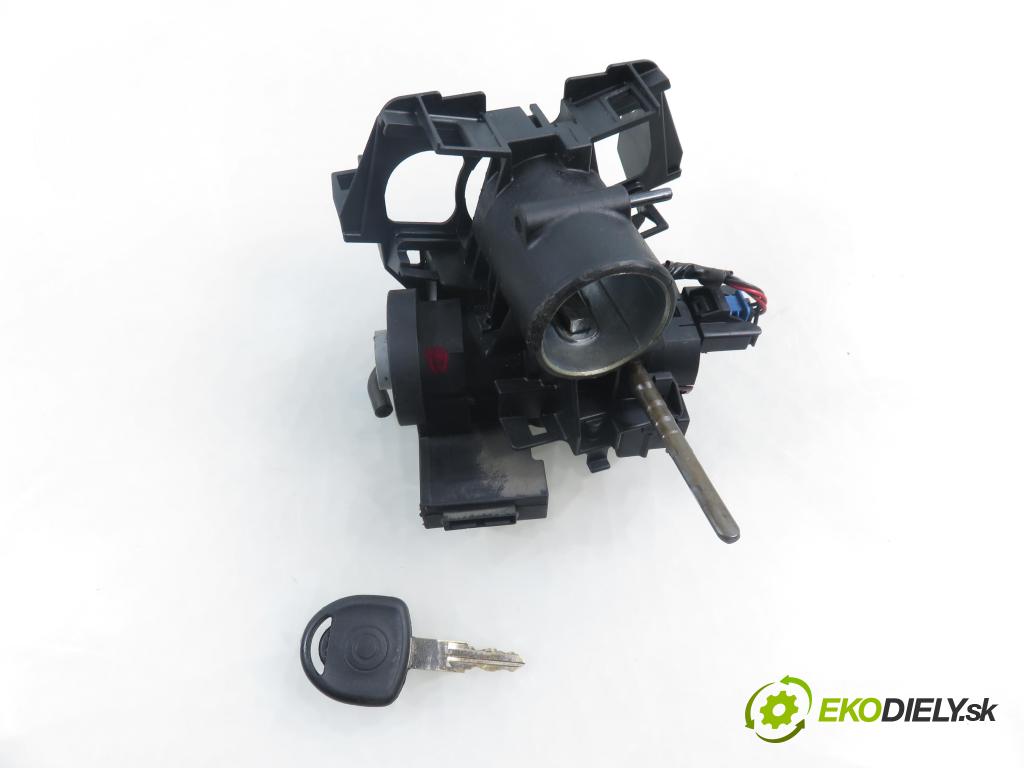 OPEL COMBO C KOMBIVAN 2002 48,00 1.7 DI 16V - Y 17 DTL 1686,00 spinačka 24413106 ; 5WK4763 ; 24445098 (Spínacia skrinka)