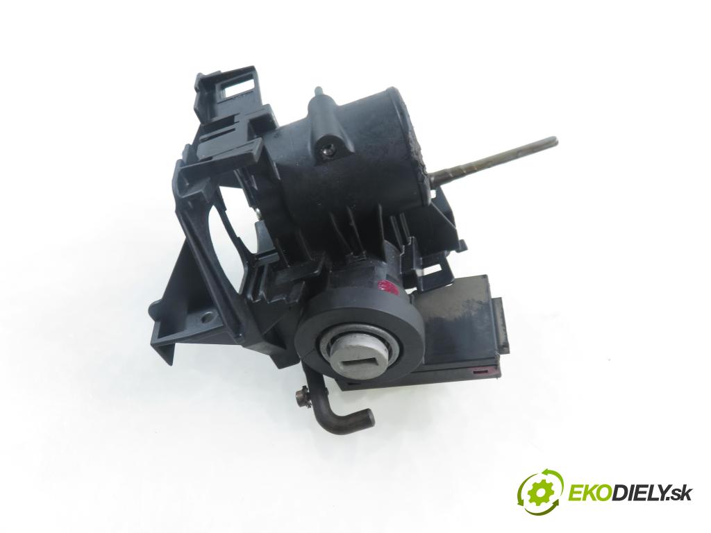 OPEL COMBO C KOMBIVAN 2002 48,00 1.7 DI 16V - Y 17 DTL 1686,00 spinačka 24413106 ; 5WK4763 ; 24445098 (Spínacia skrinka)