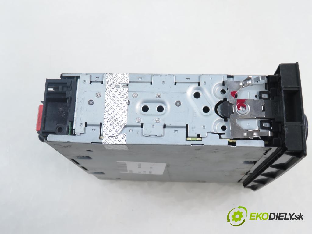 SEAT IBIZA III (6L1) HB 2003 47,00 1.2 12V - AZQ 1198,00 RADIO 7646364516