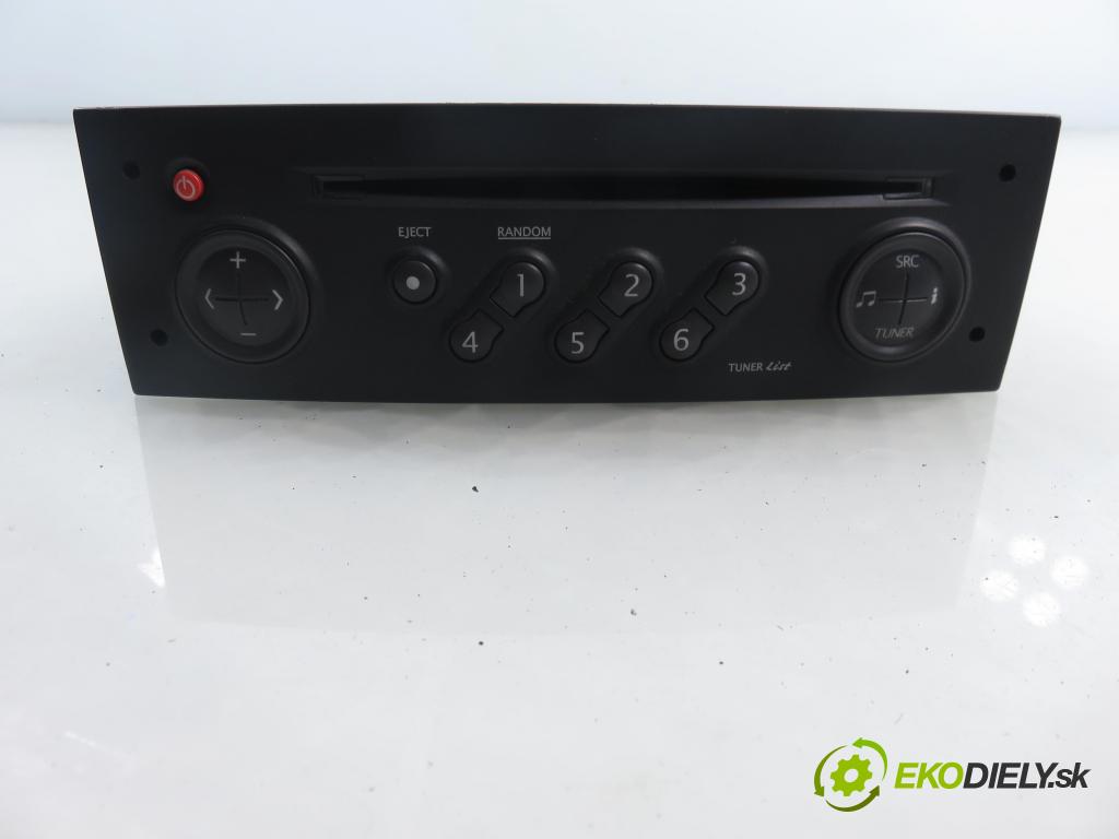 RENAULT MEGANE II sedan (LM0/1_) SEDAN 2004 0,00 1.6 - K4M 760 1598,00 RADIO CD 8200256141D