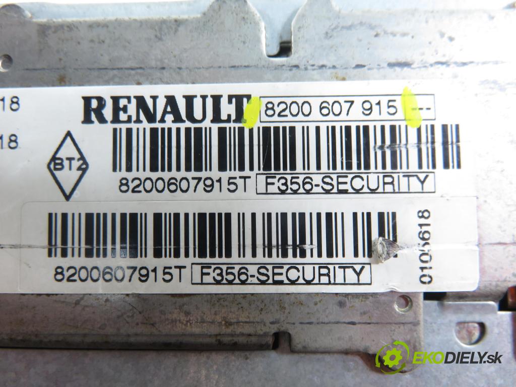 RENAULT CLIO III (BR0/1, CR0/1) HB 2006 63,00 1.5 dCi 86 - K9K 766 1461,00 RADIO CD 8200607915