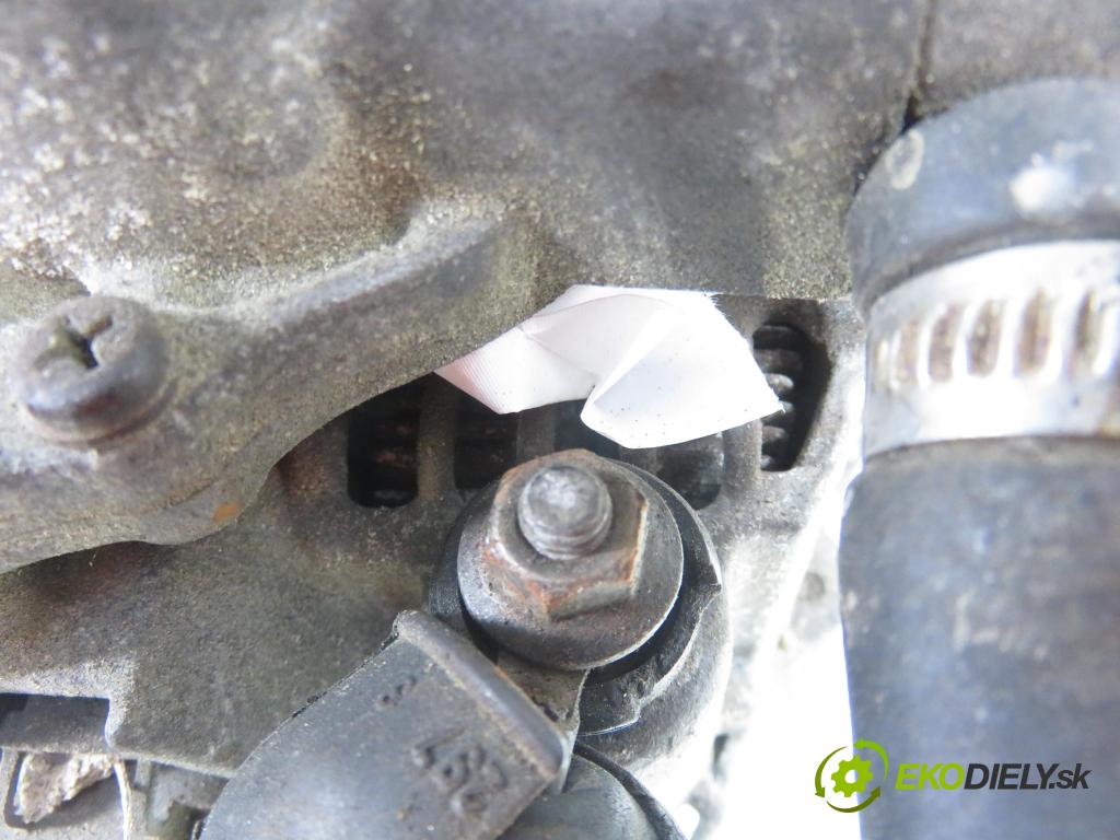 SUZUKI GRAND VITARA I (FT, HT) TERENOWY 2002 64,00 2.0 TD 87 4x4 - RF (MAZDA) 1998,00 Alternátor A2T82378 (Alternátor)