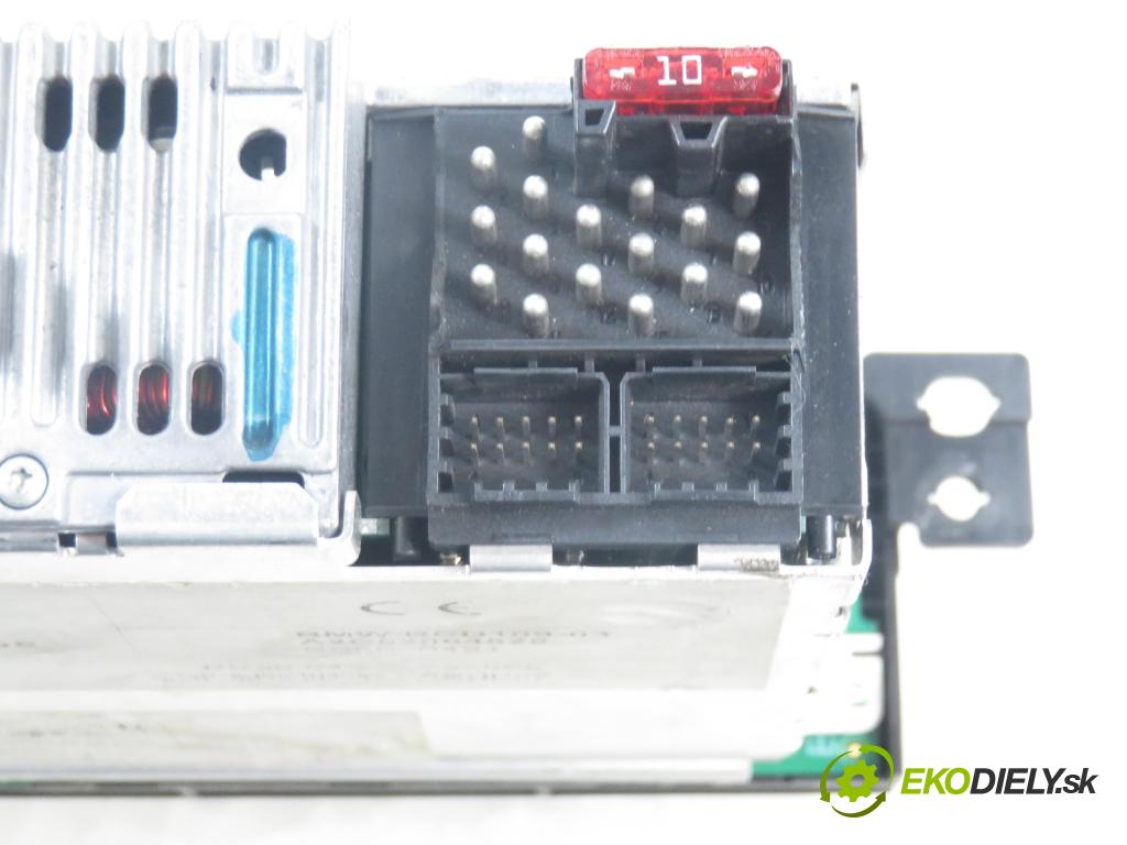 BMW 3 (E46) SEDAN 2000 100,00 320 d 136 - M47 D20 (204D1) 1951,00 RADIO CD 6939660