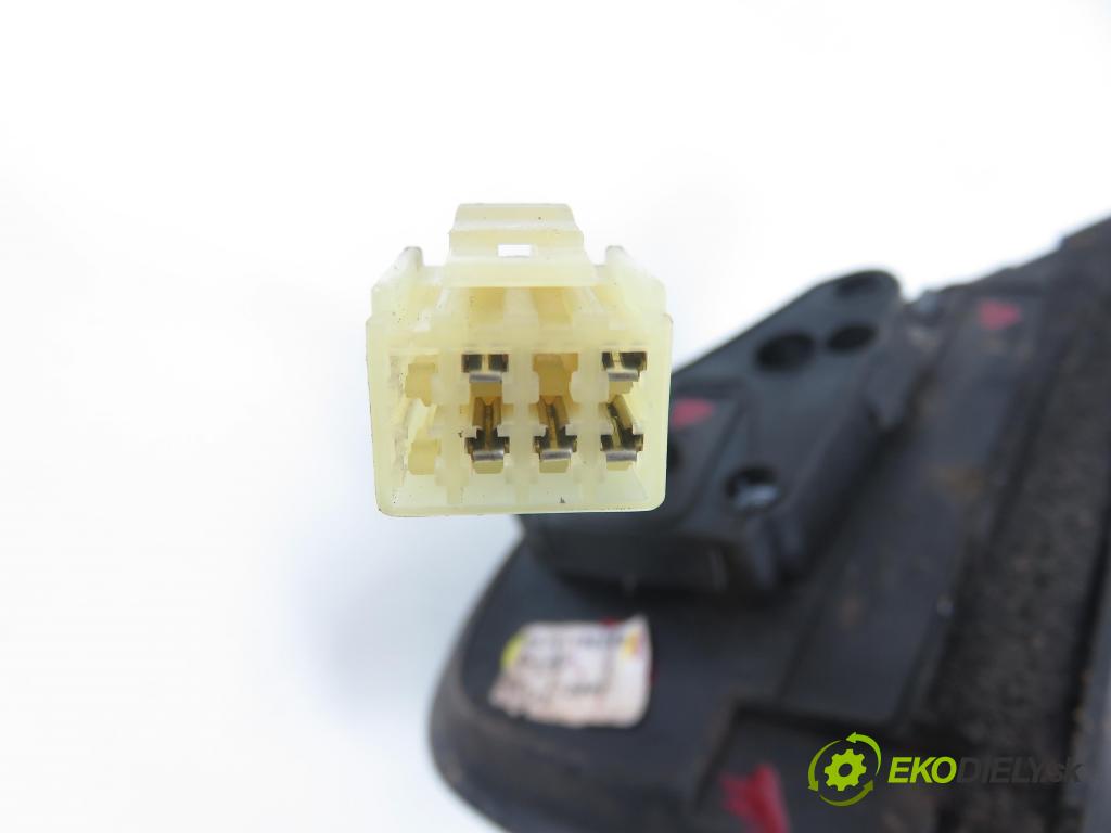 SUZUKI IGNIS II (MH) HB 2003 69,00 1.3 VVT 4x4 94 - M13A 1328,00 Spätné zrkadlo 8470186G60