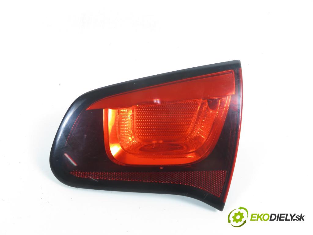CITROEN C3 II (SC_) HB 2010 0,00 1.6 HDi 90 - 9HX (DV6ATED4) 1560,00 Svetlo pravé zadné kufor 9685225480