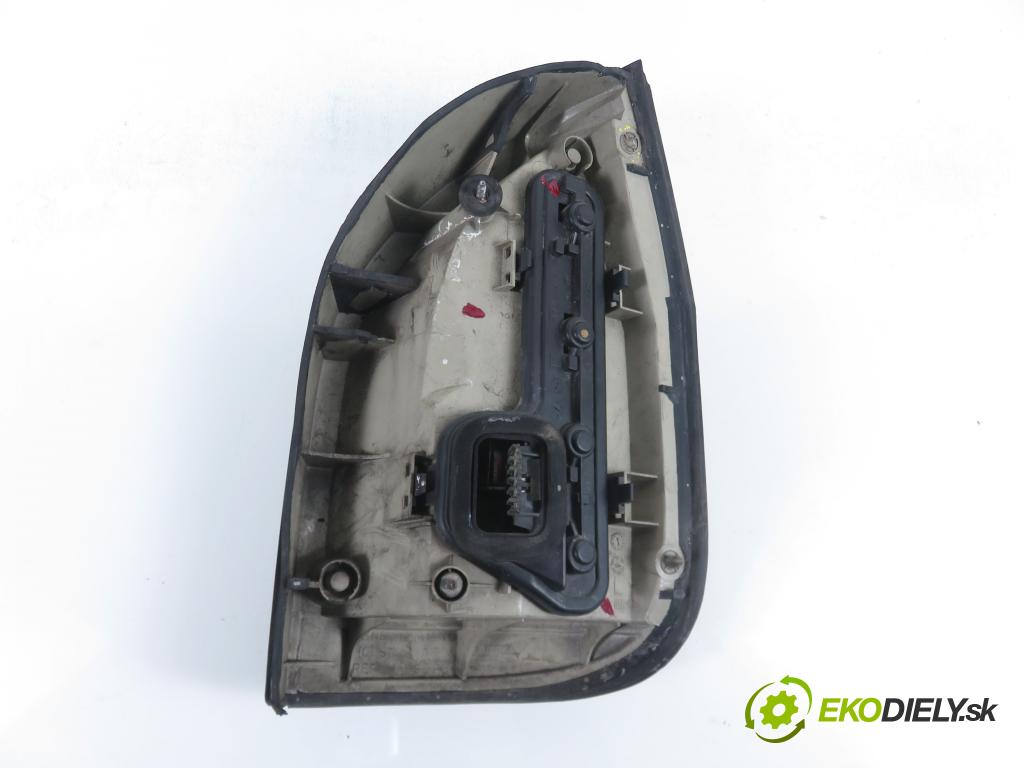 OPEL ZAFIRA A Nadwozie Wielkopojemne (MPV) (T98)  MINIVAN 2001 74,00 2.0 DTI 16V 101 - Y 20 DTH 1995,00 světlo levé zadní