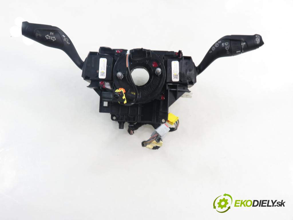 FORD FOCUS III HB 2016 77,00 1.6 Ti VCT 105 - IQDC 1596,00 PAKA/ŘAZENÍ/SADA: F1ET13N064AC ; AV6T13335AE ; F1E717A553BA