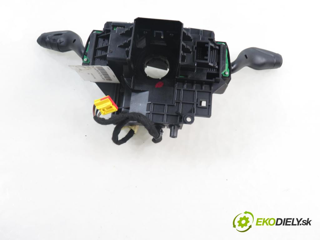 FORD FOCUS III HB 2016 77,00 1.6 Ti VCT 105 - IQDC 1596,00 PAKA/ŘAZENÍ/SADA: F1ET13N064AC ; AV6T13335AE ; F1E717A553BA