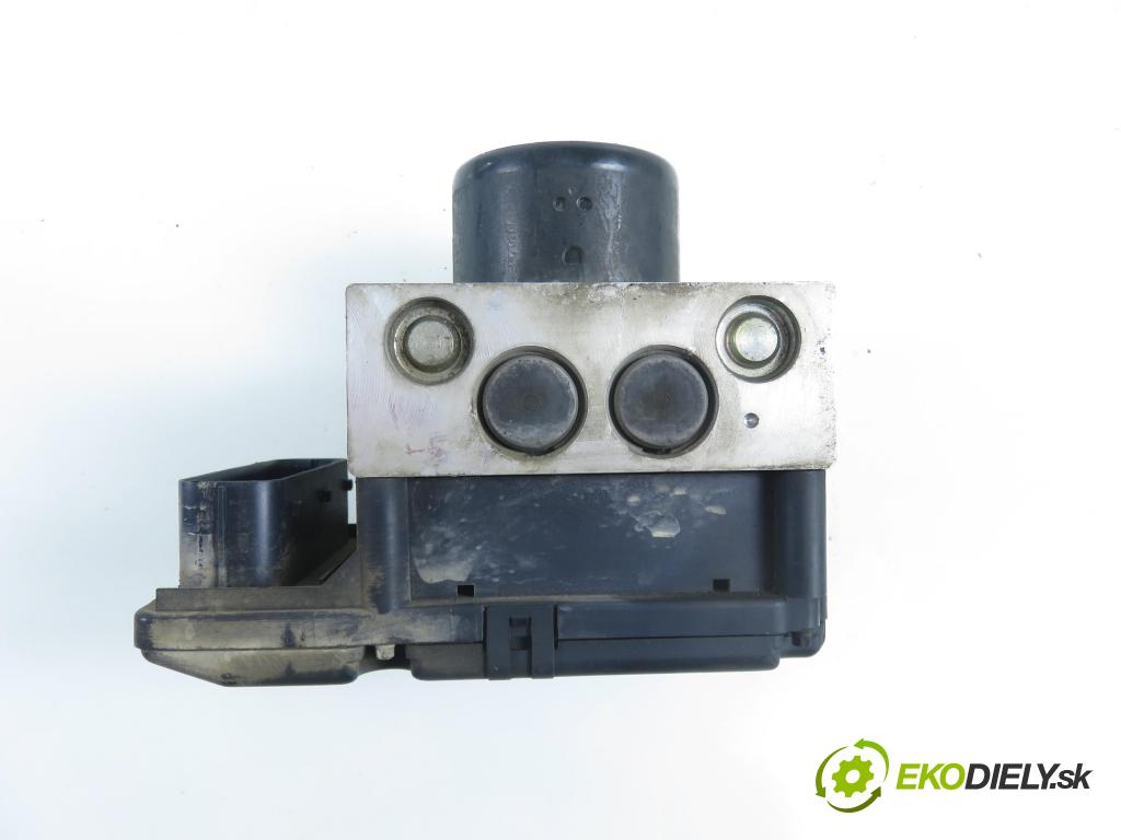 VW SHARAN (7M8, 7M9, 7M6) MINIVAN 2002 85,00 1.9 TDI PD 115 4motion - AUY 1896,00 Pumpa ABS 7M3907379C ; 7M3614111B (Pumpa ABS)