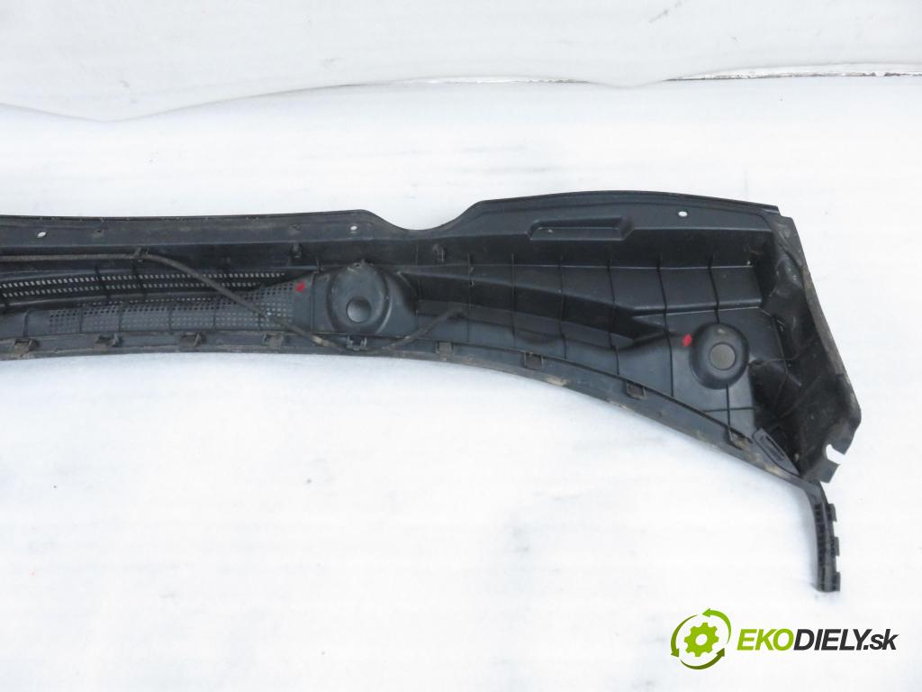 HYUNDAI ix35 (LM, EL, ELH) SUV 2011 99,00 1.6 - G4FD 1591,00 Torpédo, plast pod čelné okno 861512Y000 (Torpédo (plast pod čelným sklom))