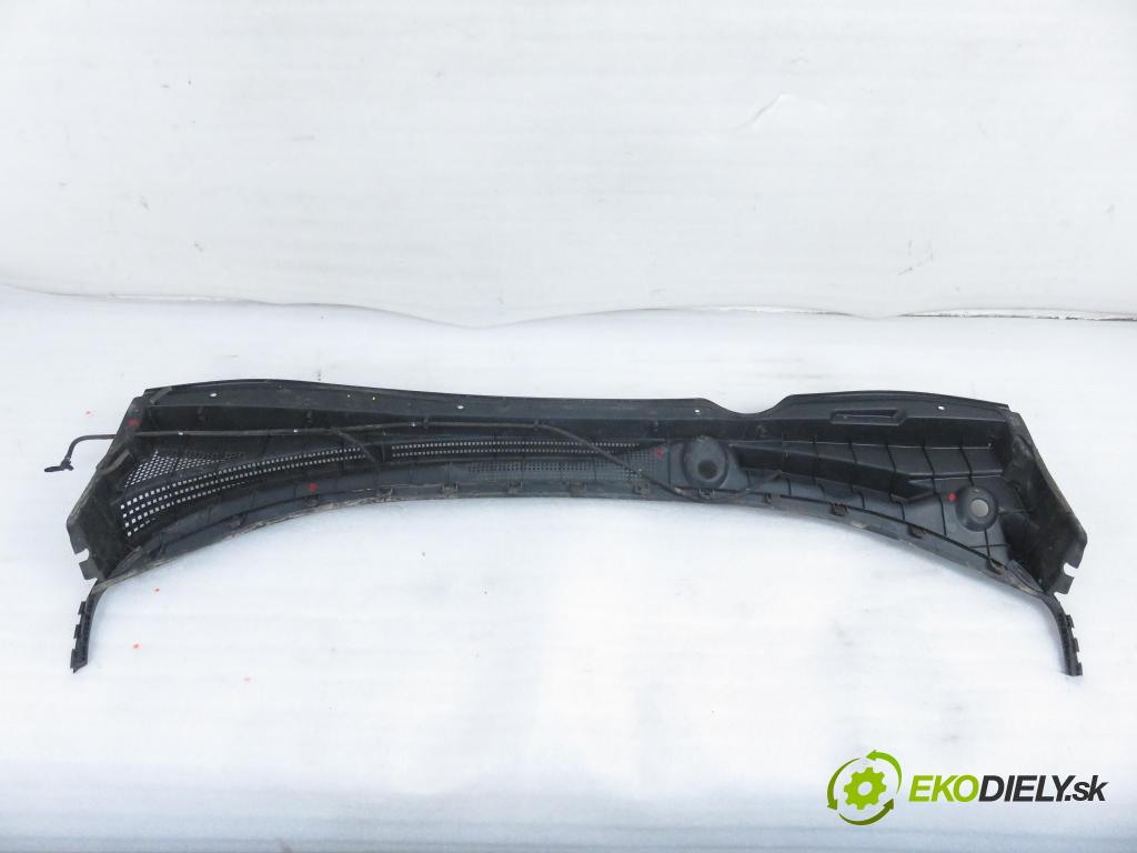 HYUNDAI ix35 (LM, EL, ELH) SUV 2011 99,00 1.6 - G4FD 1591,00 Torpédo, plast pod čelné okno 861512Y000 (Torpédo (plast pod čelným sklom))