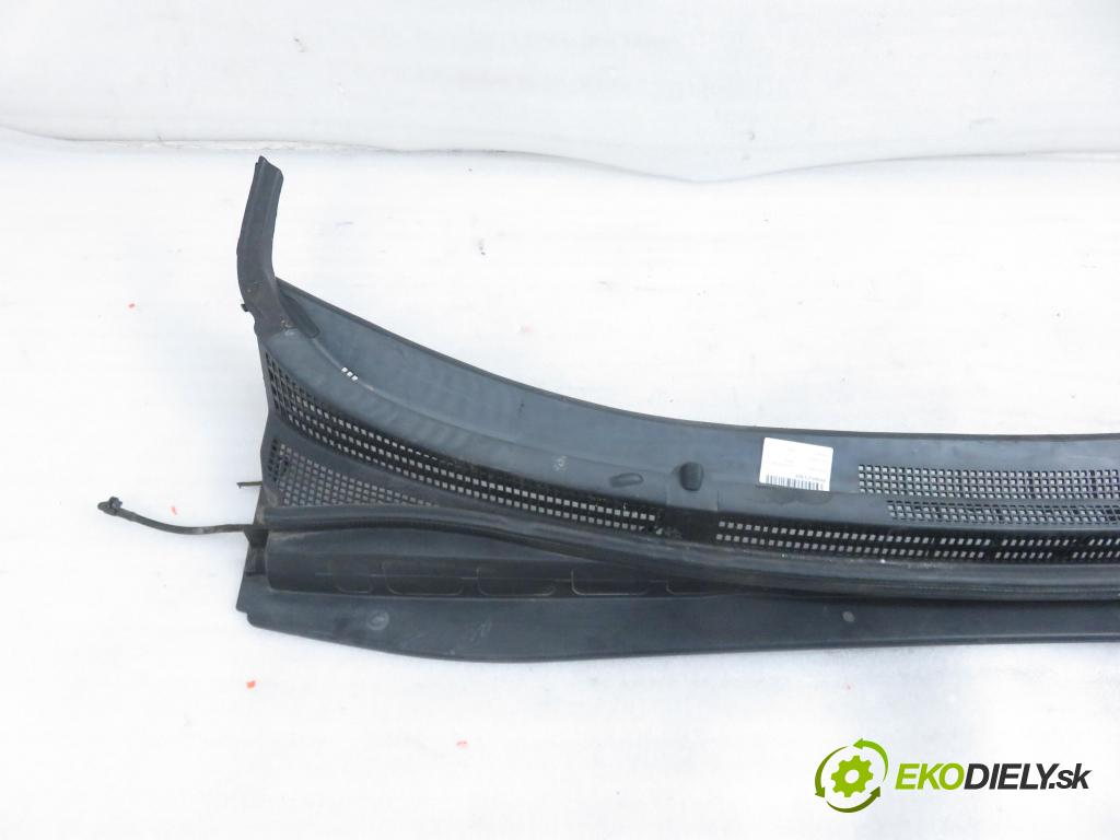 HYUNDAI ix35 (LM, EL, ELH) SUV 2011 99,00 1.6 - G4FD 1591,00 Torpédo, plast pod čelné okno 861512Y000 (Torpédo (plast pod čelným sklom))