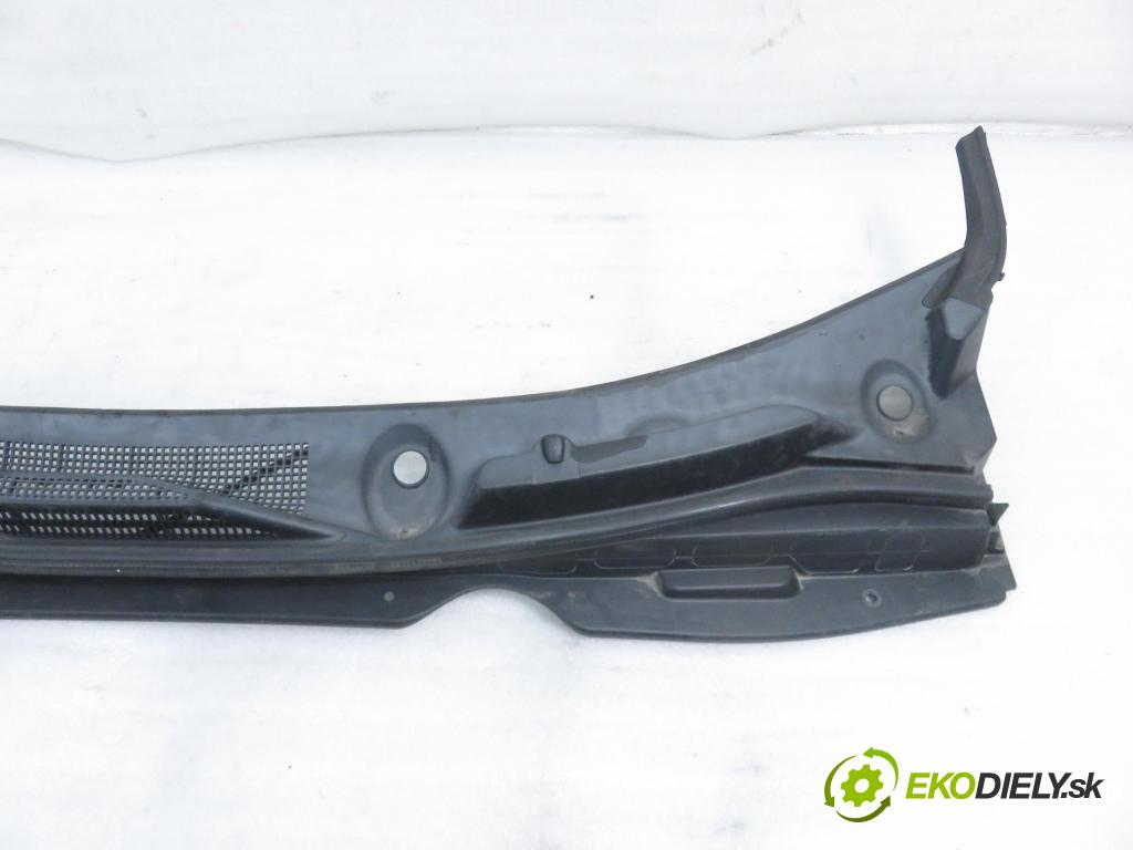 HYUNDAI ix35 (LM, EL, ELH) SUV 2011 99,00 1.6 - G4FD 1591,00 Torpédo, plast pod čelné okno 861512Y000 (Torpédo (plast pod čelným sklom))