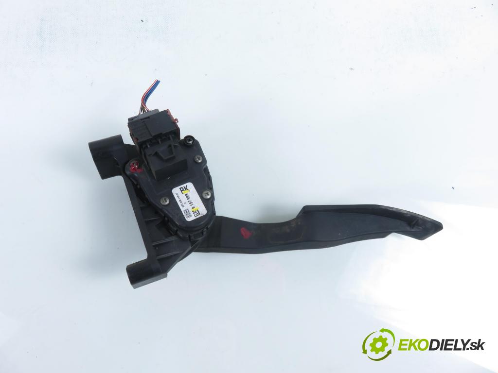 OPEL ASTRA G liftback (T98) HB 2001 55,00 1.7 DTI 16V - Y 17 DT 1686,00 Potenciometer plynu 9157998 (Potenciometer plynového pedálu)