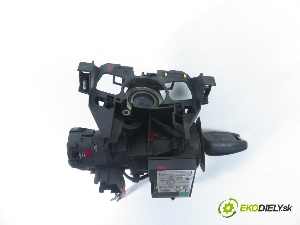 OPEL ASTRA G liftback (T98) HB 2001 55,00 1.7 DTI 16V - Y 17 DT 1686,00 spinačka 90589313 ; 24445098 (Spínacia skrinka)