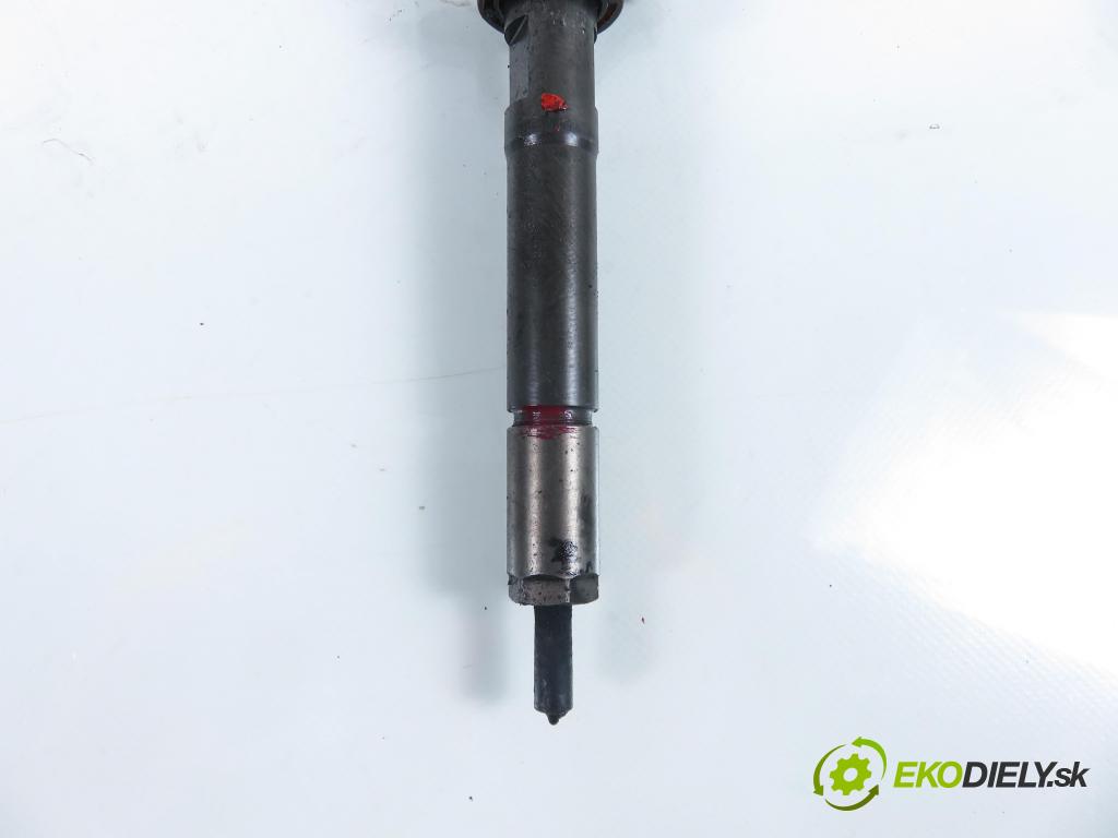 PEUGEOT 307 (3A/C) HB 2004 80,00 1.6 HDi 110 1560,00 vstrekovač 0986435090 (Vstrekovač paliva)