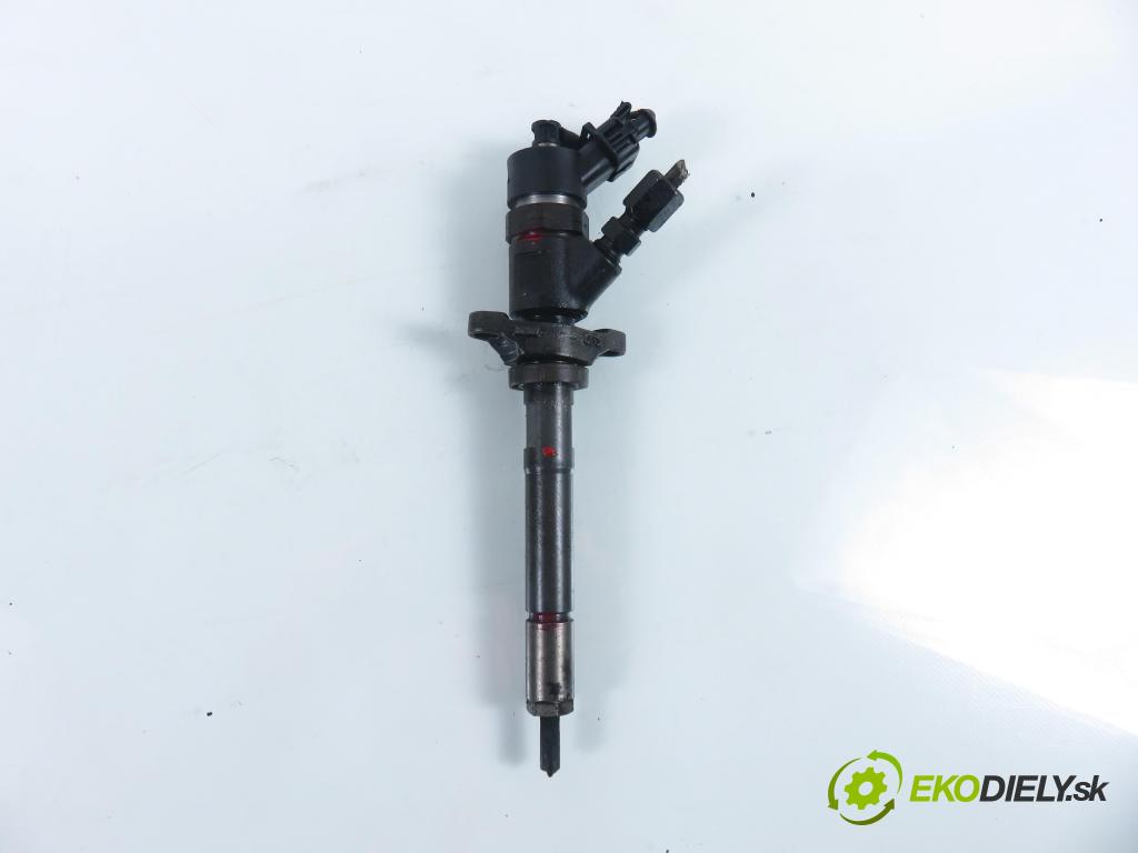 PEUGEOT 307 (3A/C) HB 2004 80,00 1.6 HDi 110 1560,00 vstrekovač 0986435090 (Vstrekovač paliva)