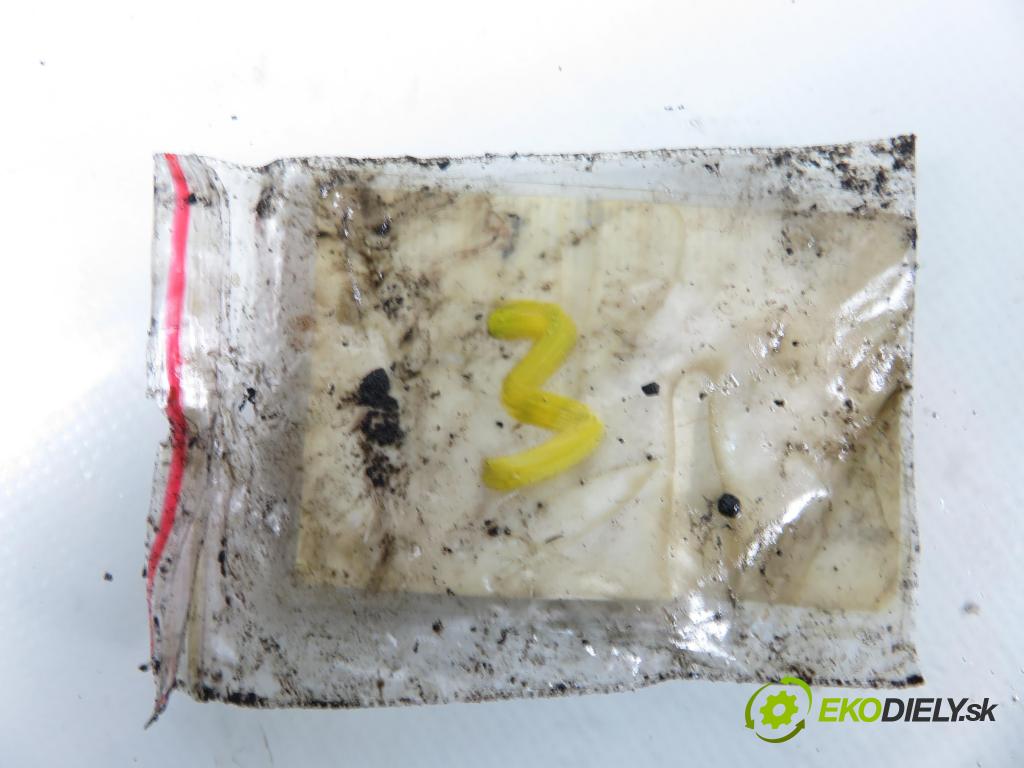 RENAULT LAGUNA II (BG0/1_) LIFTBACK 2002 88,00 1.9 dCi 120 - F9Q 750 1870,00 vstrekovač 0445110021 ; 7700111014 (Vstrekovač paliva)