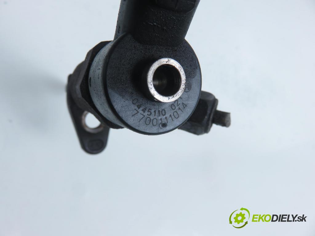 RENAULT LAGUNA II (BG0/1_) LIFTBACK 2002 88,00 1.9 dCi 120 - F9Q 750 1870,00 vstrekovač 0445110021 ; 7700111014 (Vstrekovač paliva)