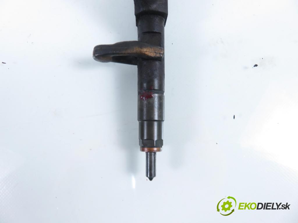 RENAULT LAGUNA II (BG0/1_) LIFTBACK 2002 88,00 1.9 dCi 120 - F9Q 750 1870,00 vstrekovač 0445110021 ; 7700111014 (Vstrekovač paliva)