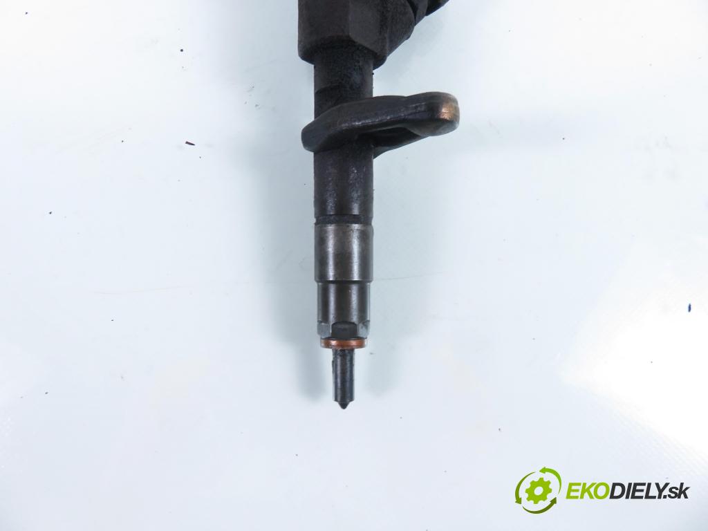 RENAULT LAGUNA II (BG0/1_) LIFTBACK 2002 88,00 1.9 dCi 120 - F9Q 750 1870,00 vstrekovač 0445110021 ; 7700111014 (Vstrekovač paliva)