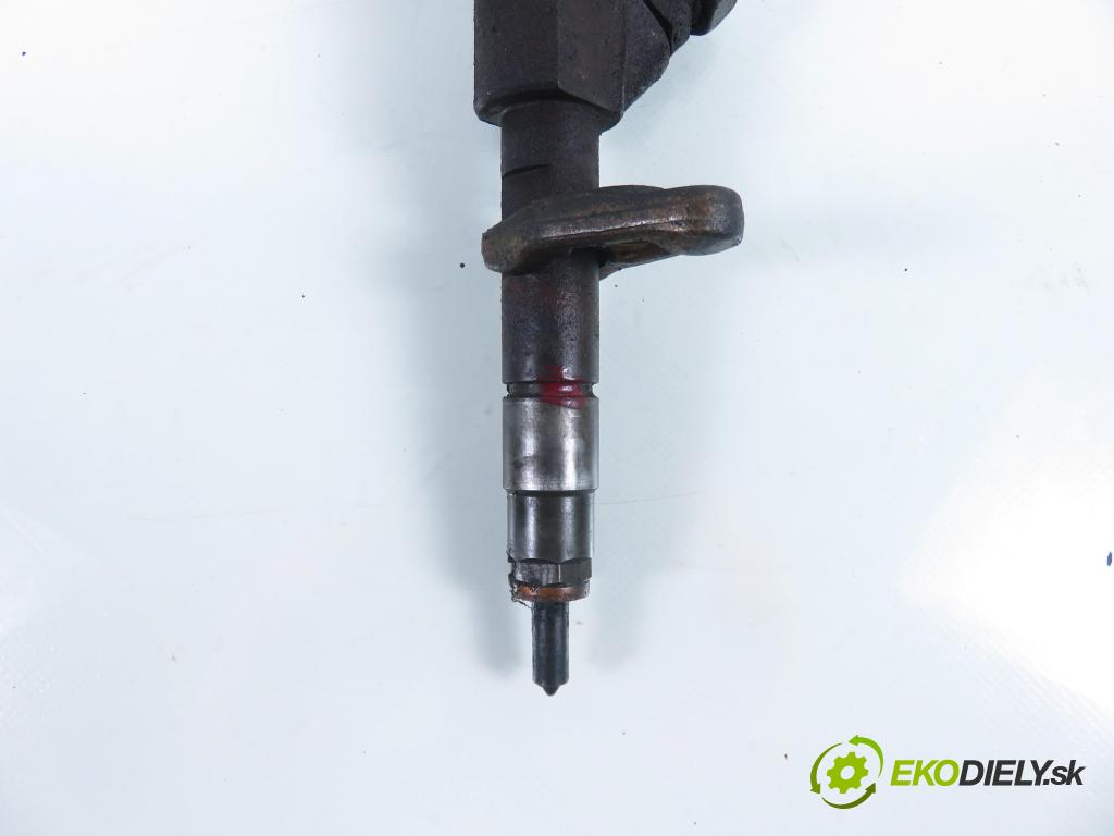 RENAULT LAGUNA II (BG0/1_) LIFTBACK 2002 88,00 1.9 dCi 120 - F9Q 750 1870,00 vstrekovač 0445110021 ; 7700111014 (Vstrekovač paliva)