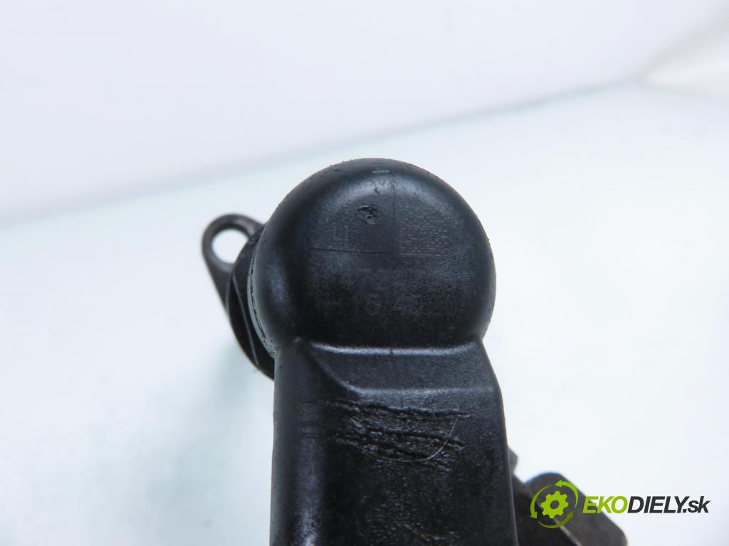 FORD FOCUS C-MAX (DM2) MINIVAN 2004 100,00 2.0 TDCi - G6DA 1997,00 vstrekovač 9647247280 (Vstrekovač paliva)