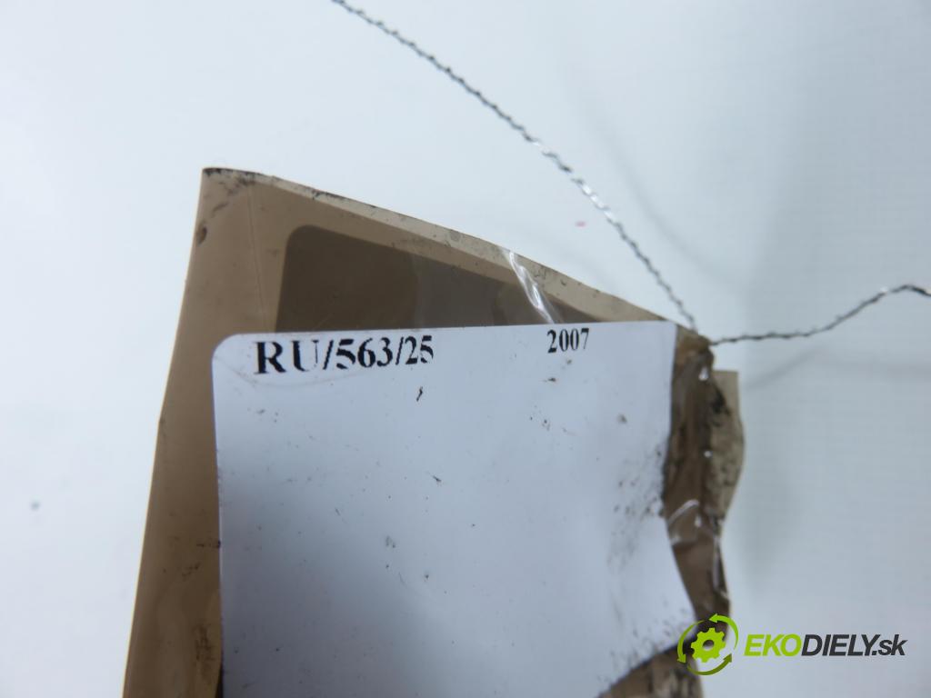 AUDI A4 Avant (8ED, B7) KOMBI 2007 103,00 2.0 TDI - BPW 1968,00 Pumpa servočerpadlo 8E0145155N (Servočerpadlo)