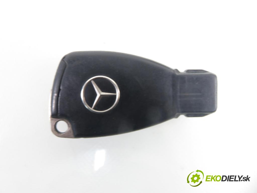 MERCEDES-BENZ KLASA A (W169) HB 2006 80,00 2.0 CDI 109 - OM 640.940 1991,00 spinačka 1695451108 (Spínacia skrinka)