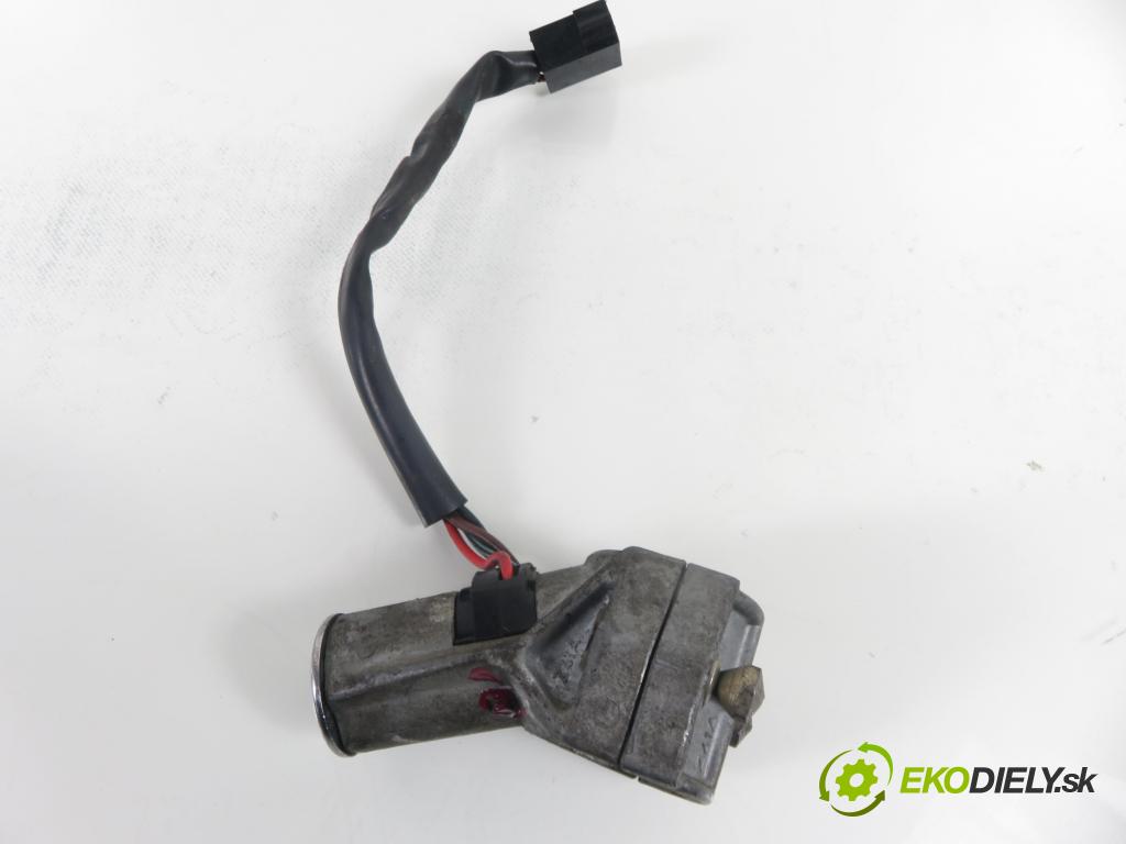 FIAT 126 (126_) FASTBACK 1994 18,00 650 652,00 spinačka  (Spínacia skrinka)