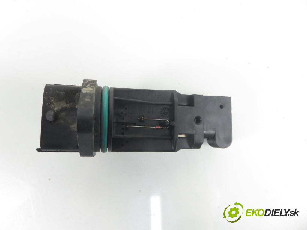 FIAT DOBLO nadwozie wielkoprzestrzenne (MPV) (119_, 223_) KOMBIVAN 2003 74,00 1.9 JTD (223AXE1A) - 223 B2.000 1910,00 váha vzduchu vzduchu F00C2G2044