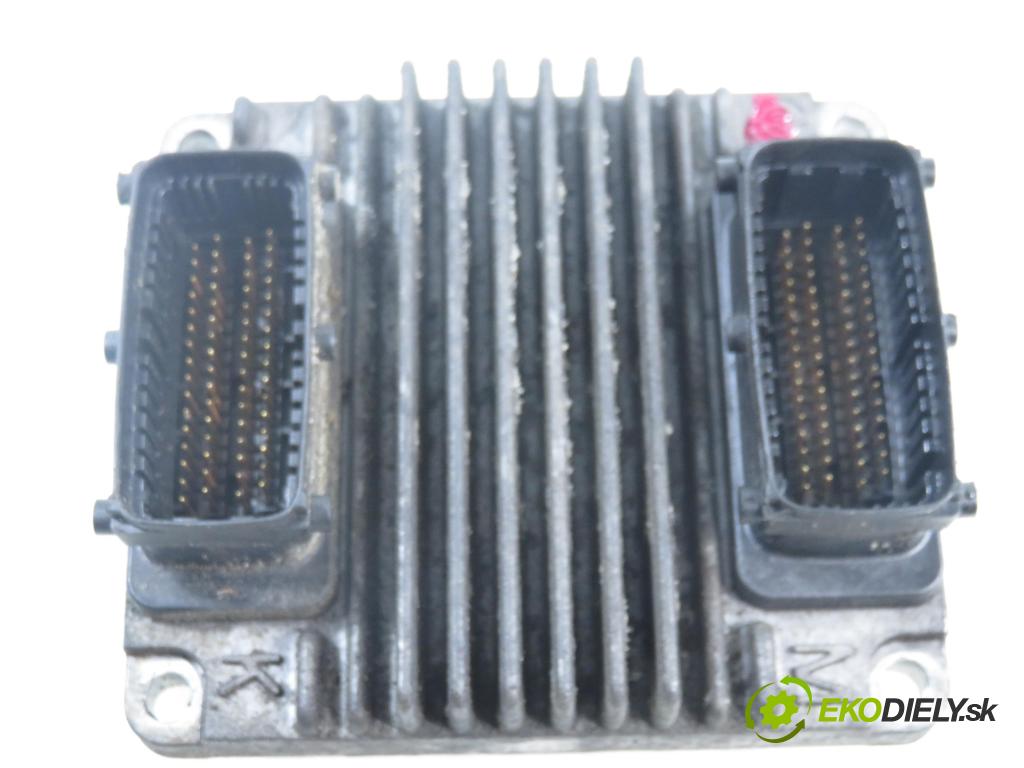OPEL MERIVA A nadwozie wielkoprzestrzenne (MPV) (X03) HB 2003 64,00 1.6 - Z 16 SE 1598,00 Riadiaca jednotka Motor 12214830