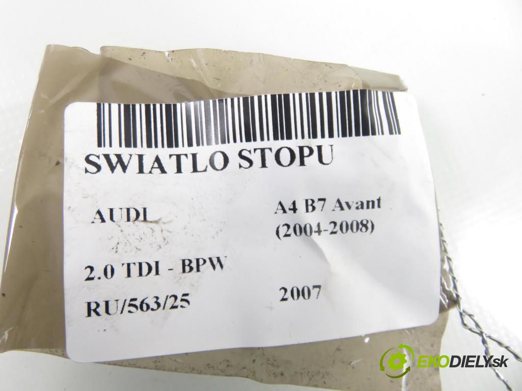 AUDI A4 Avant (8ED, B7) KOMBI 2007 103,00 2.0 TDI - BPW 1968,00 svetlo bŕzd 8E9945097B