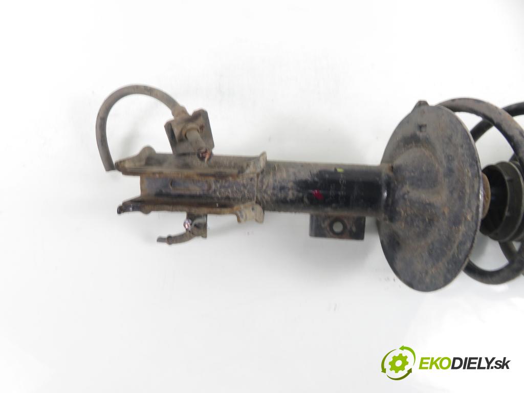 VOLVO V40 Kombi (645) KOMBI 2004 85,00 1.9 DI 116 - D 4192 T3 1870,00 MCPERSON LP 454834L