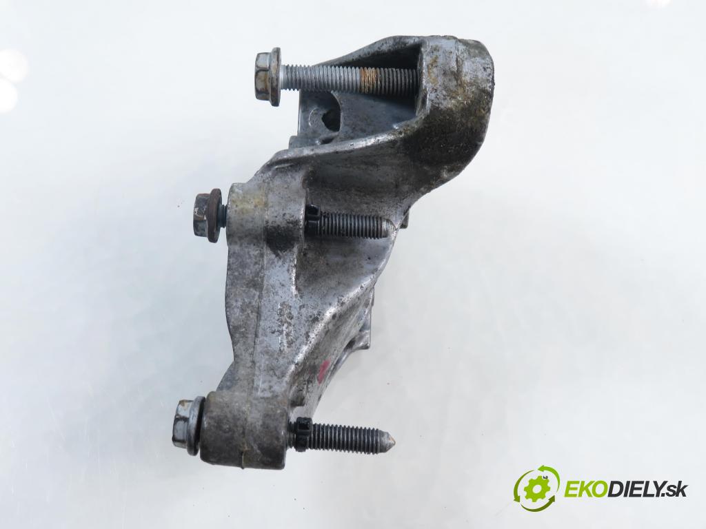 AUDI A3 (8L1) HB 2000 92,00 1.8 - AGN 1781,00 Uchytenie prevodovky 1J0199117P
