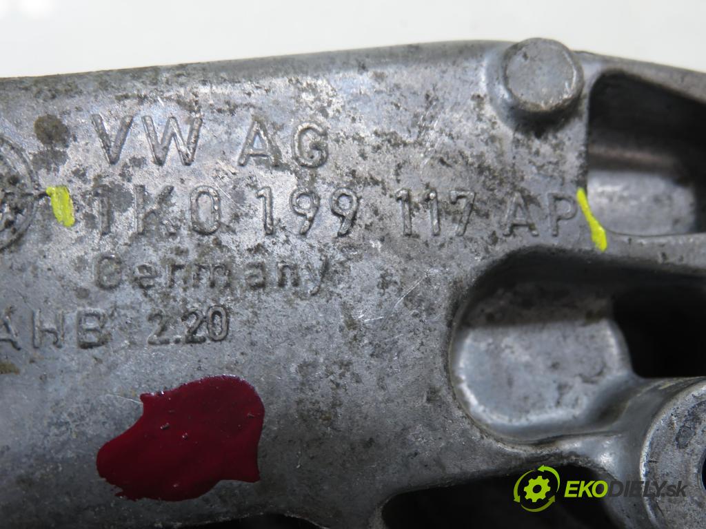 AUDI A3 (8L1) HB 2000 92,00 1.8 - AGN 1781,00 Uchytenie prevodovky 1J0199117P