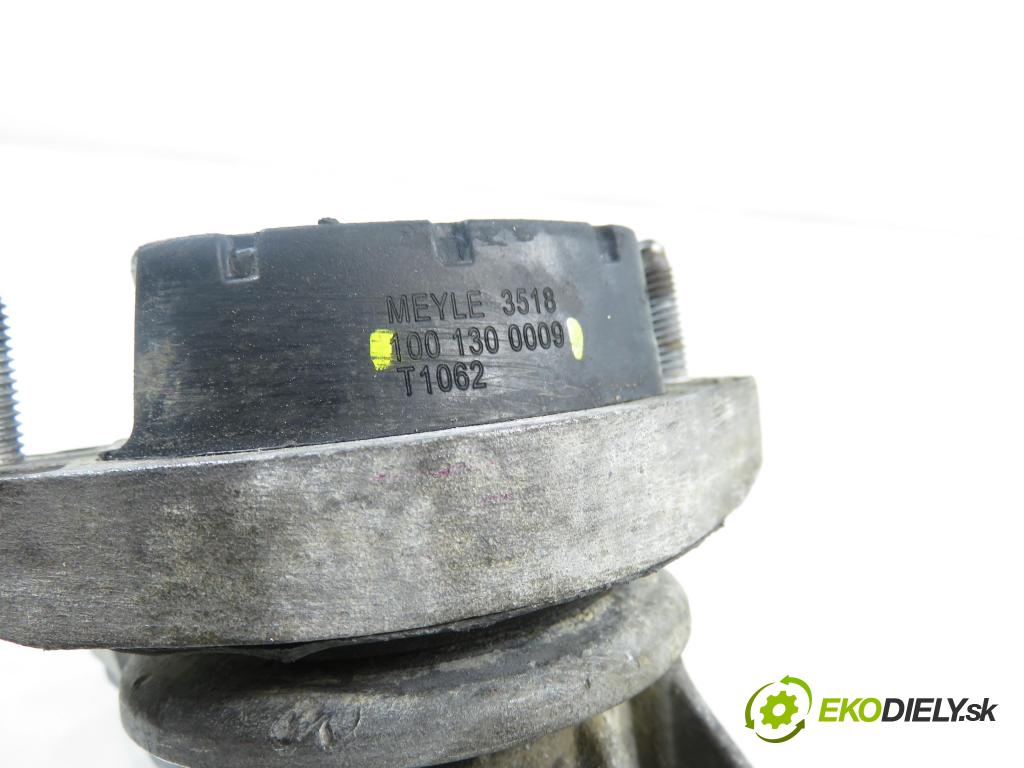 AUDI A4 (8E2, B6) SEDAN 2001 96,00 1.9 TDI PD 130 - AWX 1896,00 uchycení převodovky 1001300009