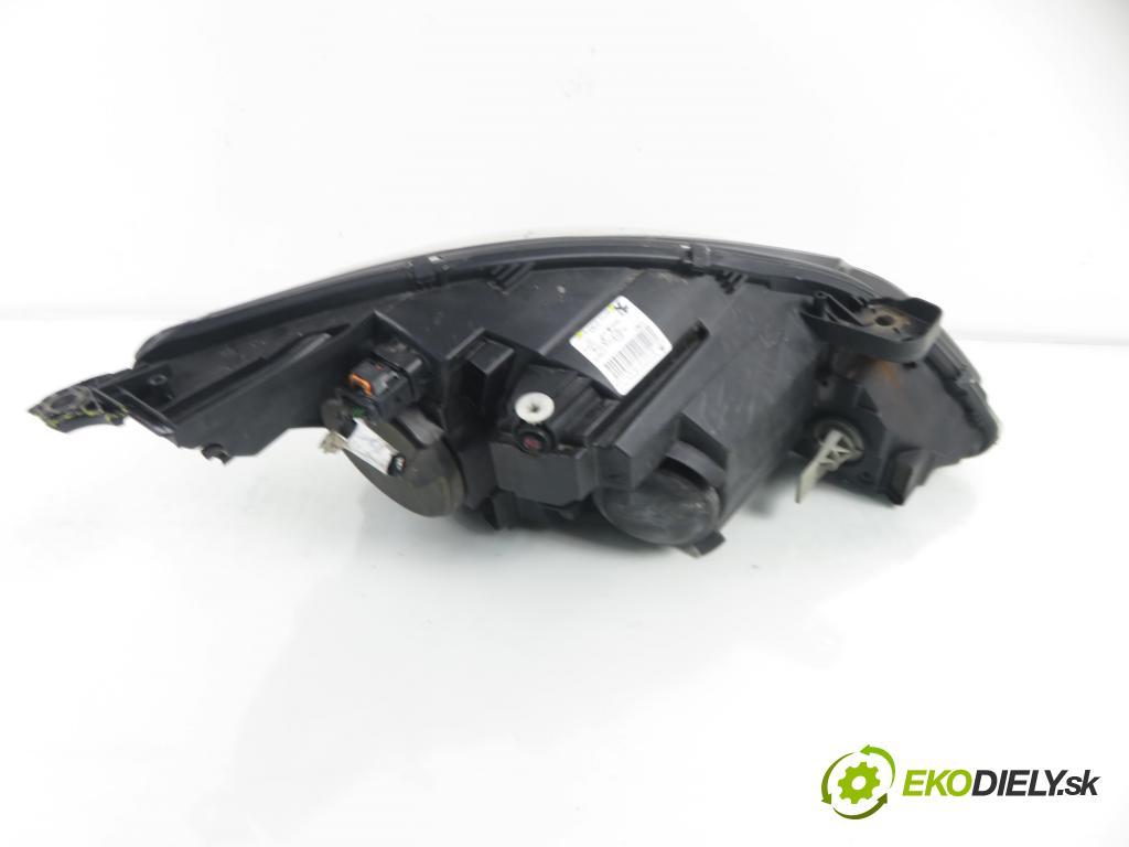 PEUGEOT 308 II HB 2014 68,00 1.6 HDi - 9HP (DV6DTED) 1560,00 Svetlo LP 9677523080