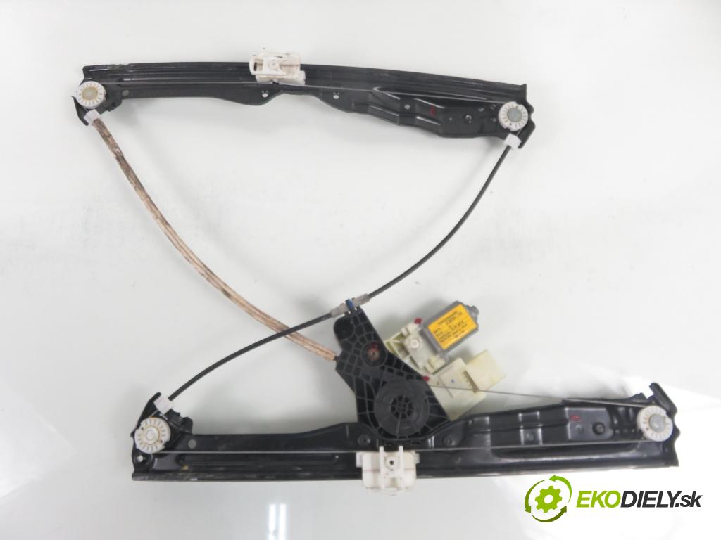 PEUGEOT 308 II HB 2014 68,00 1.6 HDi - 9HP (DV6DTED) 1560,00 mechanismus oken A65730115
