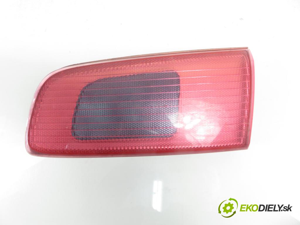 MAZDA 2 (DY) HB 2004 59,00 1.4 - FXJA 1388,00 Svetlo pravé zadné kufor 3M7113547AF