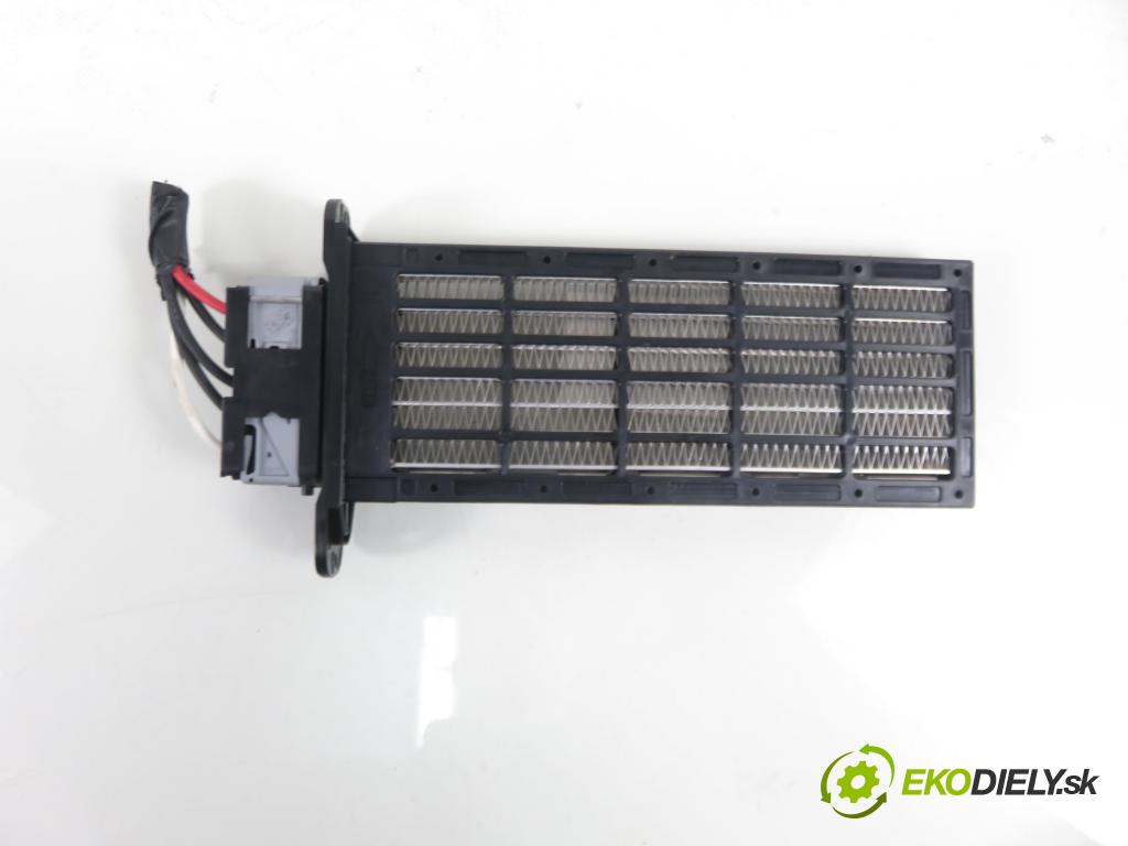 HYUNDAI i40 CW (VF) KOMBI 2014 100,00 1.7 CRDi 136 - D4FD 1685,00 Výhrevné teleso, radiátor kúrenia elektrická  (Radiátor kúrenia)