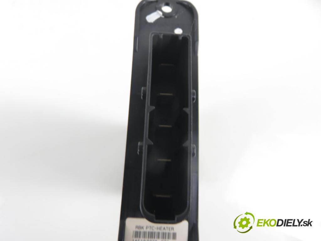 HYUNDAI i40 CW (VF) KOMBI 2014 100,00 1.7 CRDi 136 - D4FD 1685,00 Výhrevné teleso, radiátor kúrenia elektrická  (Radiátor kúrenia)