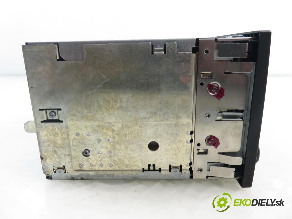 VW FOX (5Z1, 5Z3) HB 2006 55,00 1.4 - BKR 1390,00 RADIO CD