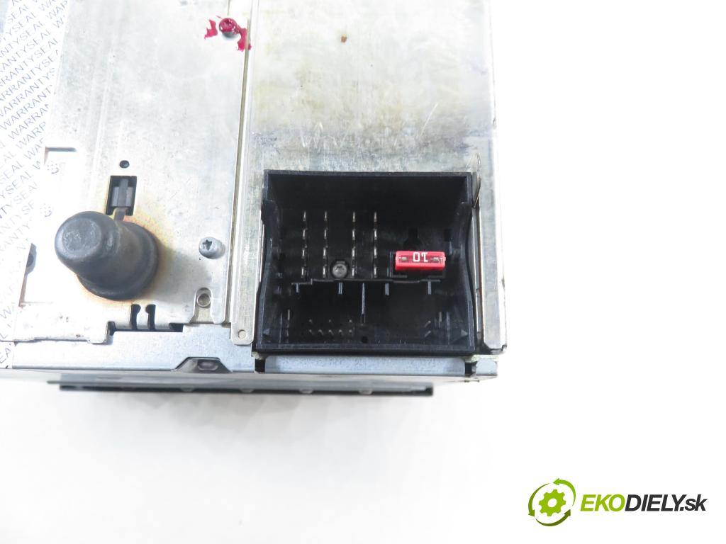 VW FOX (5Z1, 5Z3) HB 2006 55,00 1.4 - BKR 1390,00 RADIO CD